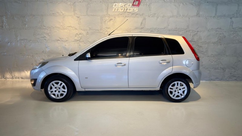 FIESTA 1.0 ROCAM SE 8V FLEX 4P MANUAL - 2014 - CAXIAS DO SUL