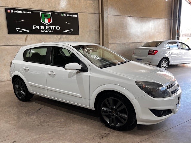 VECTRA 2.0 MPFI GT HATCH 8V FLEX 4P MANUAL - 2011 - CAXIAS DO SUL