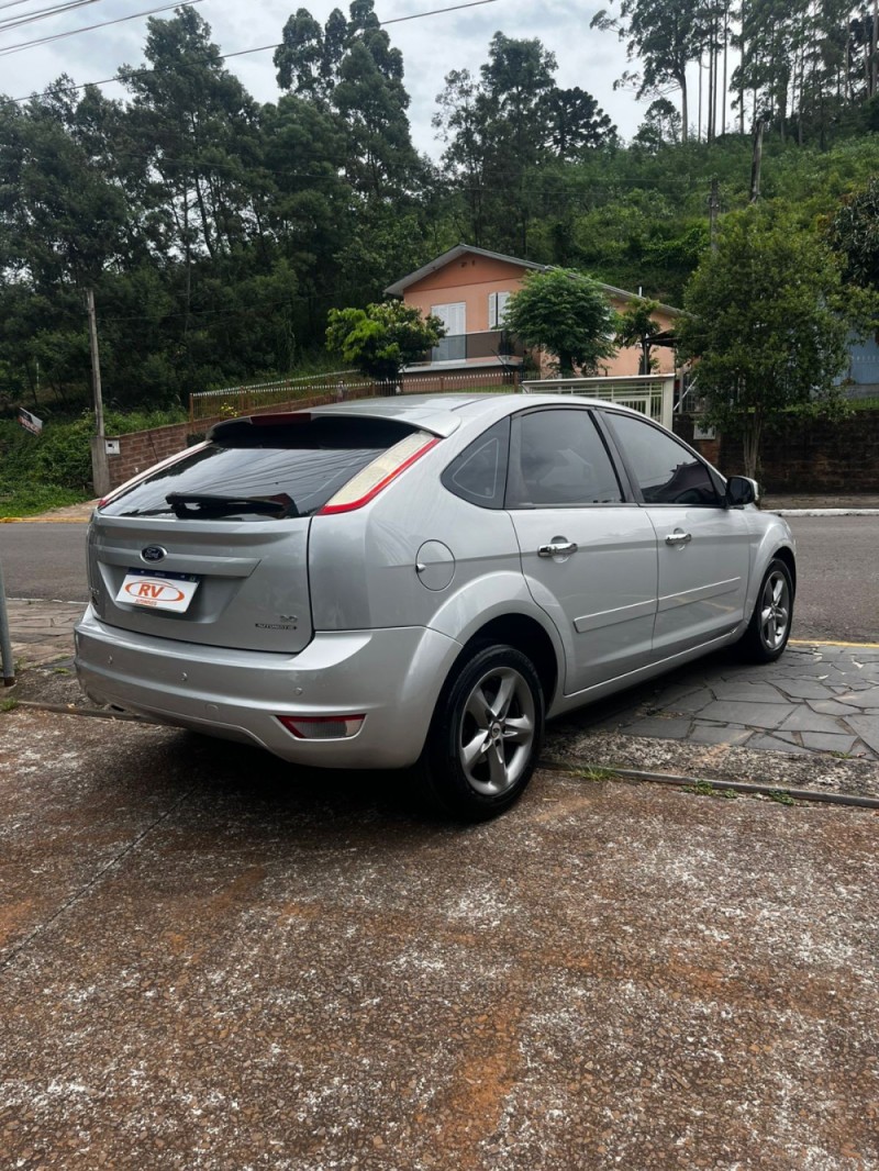 FOCUS 2.0 16V FLEX 4P AUTOMÁTICO - 2011 - CARLOS BARBOSA