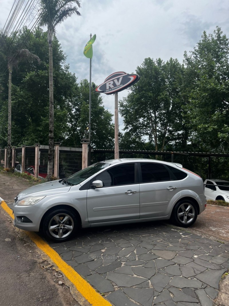 FOCUS 2.0 16V FLEX 4P AUTOMÁTICO - 2011 - CARLOS BARBOSA