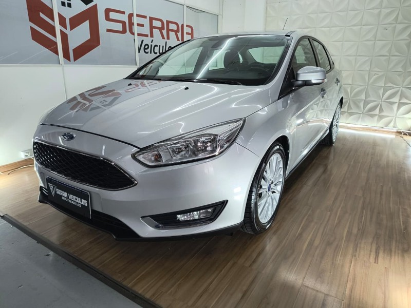 FOCUS 2.0 SE FASTBACK 16V FLEX 4P AUTOMÁTICO - 2017 - CAXIAS DO SUL