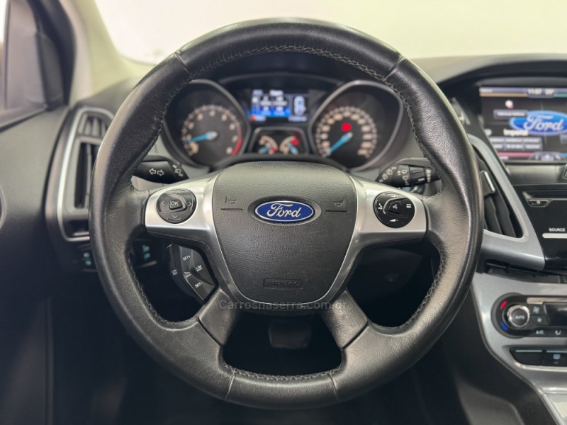 FOCUS 2.0 TITANIUM 16V FLEX 4P AUTOMÁTICO - 2015 - CARLOS BARBOSA