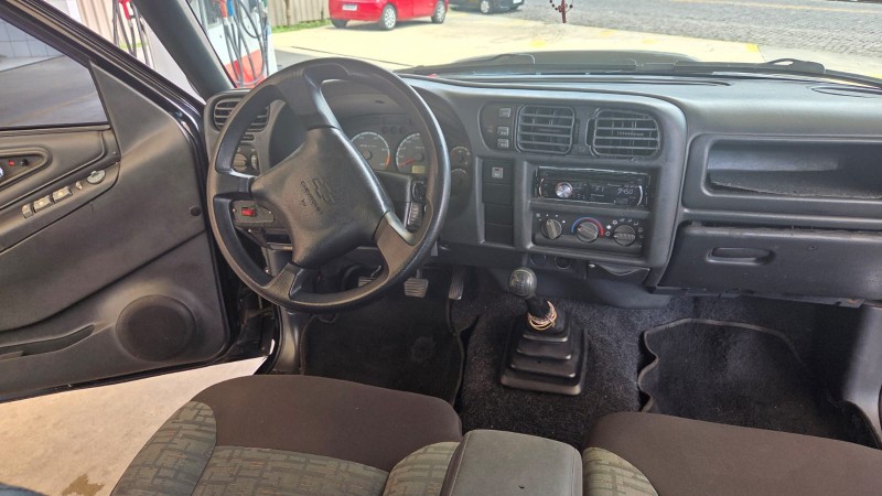 S10 2.8 4X4 CD 12V TURBO INTERCOOLER DIESEL 4P MANUAL - 2003 - CAXIAS DO SUL