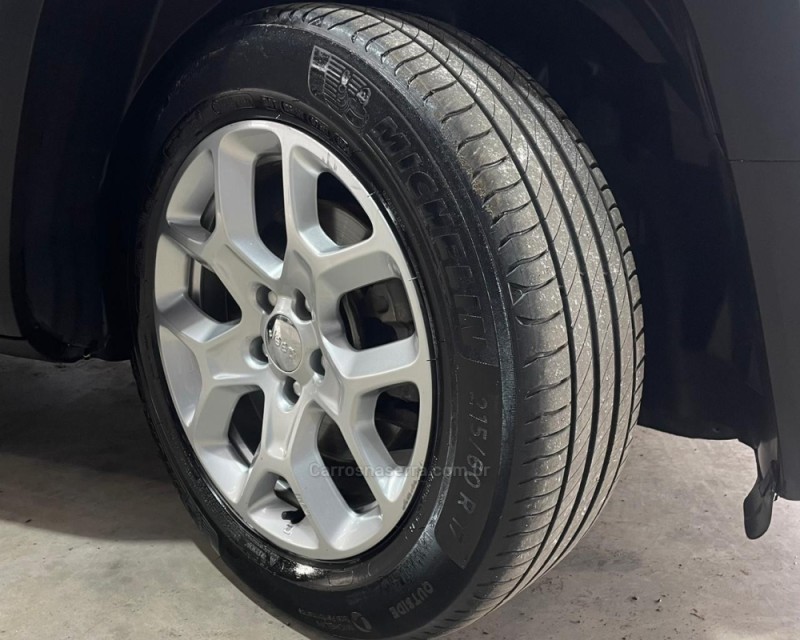 RENEGADE 1.8 16V FLEX LONGITUDE 4P AUTOMÁTICO - 2017 - VACARIA