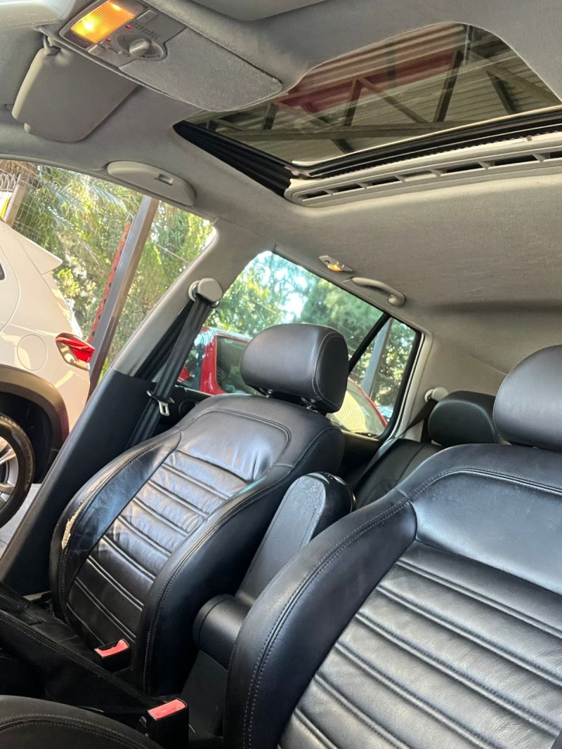 GOLF 1.6 MI SPORTLINE 8V FLEX 4P MANUAL - 2013 - CAXIAS DO SUL