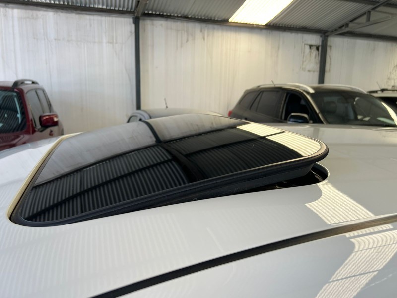 GOLF 1.6 MI SPORTLINE 8V FLEX 4P MANUAL - 2013 - CAXIAS DO SUL