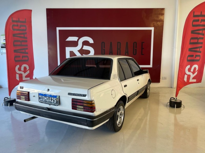 MONZA 1.8 SL/E 8V GASOLINA 4P MANUAL - 1986 - NOVO HAMBURGO