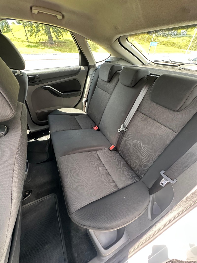 FOCUS 1.6 GLX SIGMA 16V FLEX 4P MANUAL - 2013 - FARROUPILHA