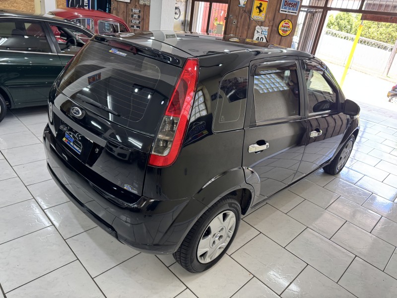 FIESTA 1.0 MPI CLASS 8V FLEX 4P MANUAL - 2012 - CAXIAS DO SUL