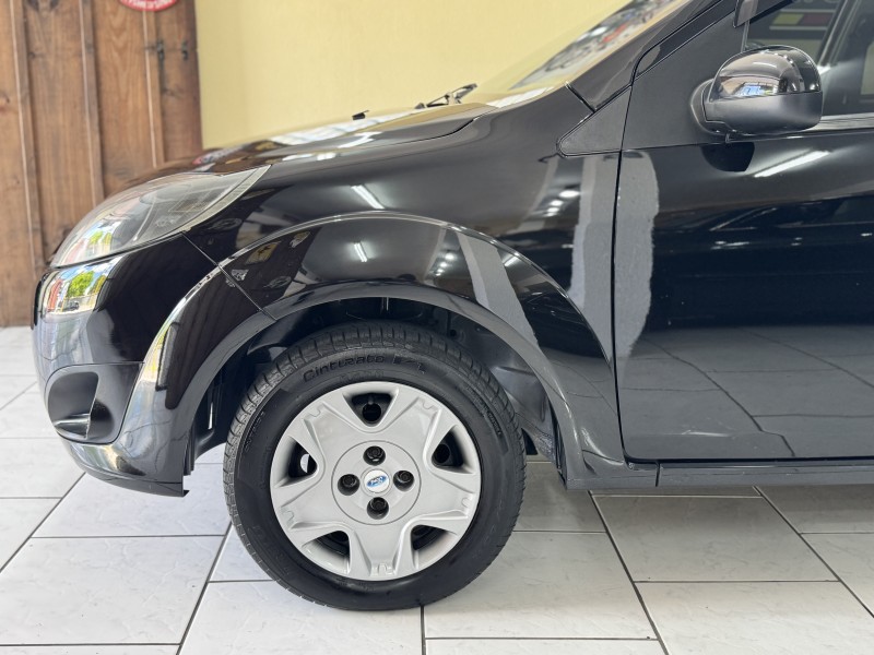 FIESTA 1.0 MPI CLASS 8V FLEX 4P MANUAL - 2012 - CAXIAS DO SUL