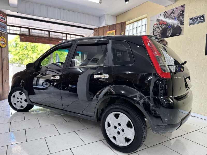 FIESTA 1.0 MPI CLASS 8V FLEX 4P MANUAL - 2012 - CAXIAS DO SUL