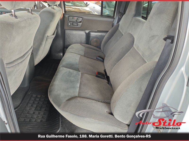 S10 2.4 MPFI RODEIO 4X2 CD 8V FLEX 4P MANUAL - 2011 - BENTO GONçALVES