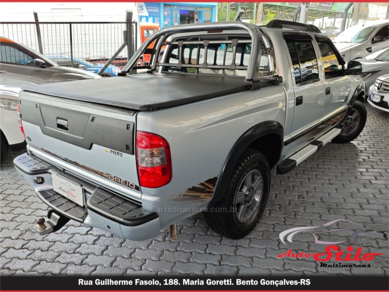 S10 2.4 MPFI RODEIO 4X2 CD 8V FLEX 4P MANUAL - 2011 - BENTO GONçALVES