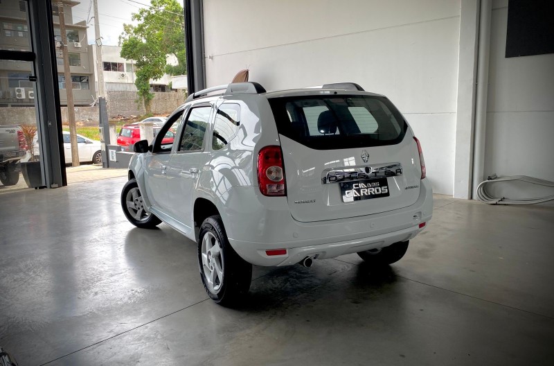 DUSTER 2.0 DYNAMIQUE 4X2 16V FLEX 4P AUTOMÁTICO - 2013 - LAJEADO