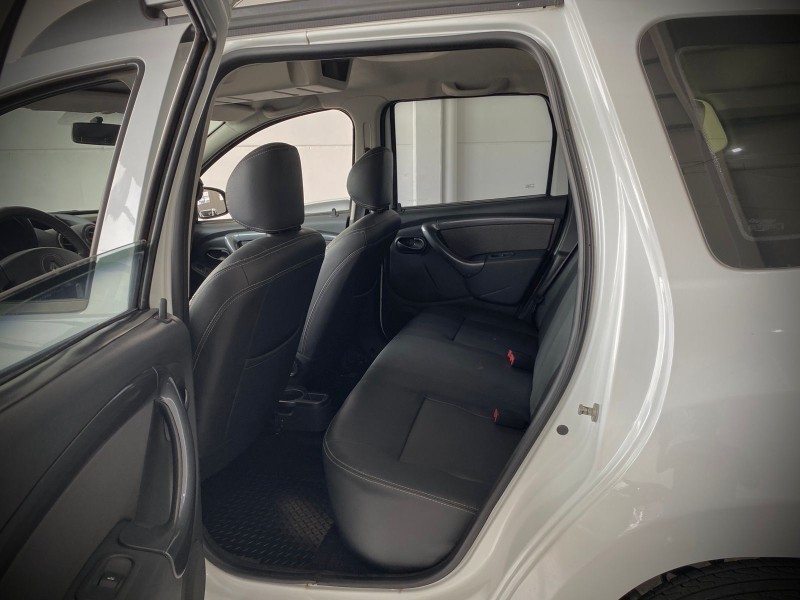 DUSTER 2.0 DYNAMIQUE 4X2 16V FLEX 4P AUTOMÁTICO - 2013 - LAJEADO