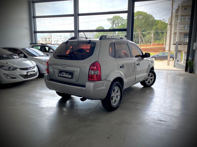 TUCSON 2.0 MPFI GL 16V 142CV 2WD GASOLINA 4P AUTOMÁTICO - 2009 - LAJEADO