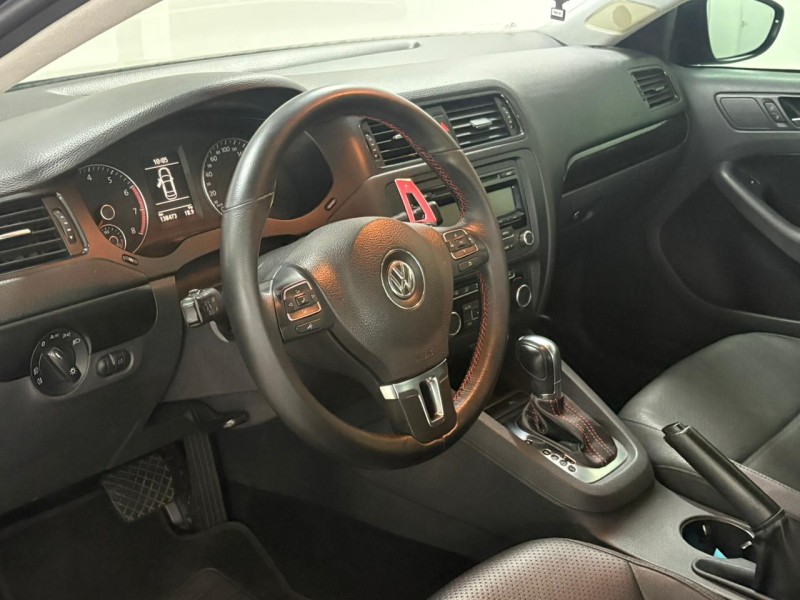 JETTA 2.0 COMFORTLINE FLEX 4P TIPTRONIC - 2011 - BENTO GONçALVES