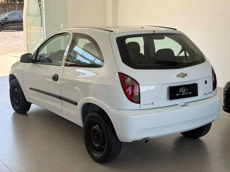 CELTA 1.0 MPFI LS 8V FLEX 2P MANUAL - 2013 - BENTO GONçALVES