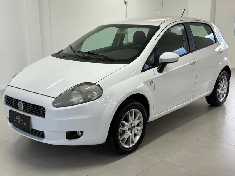 punto 1.4 attractive italia 8v flex 4p manual 2012 bento goncalves
