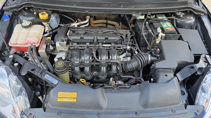 FOCUS 1.6 GLX SEDAN 8V FLEX 4P MANUAL - 2011 - SãO MARCOS