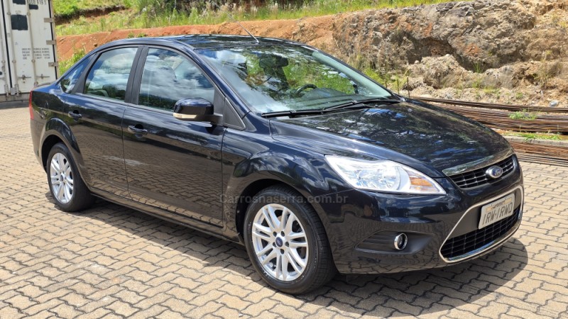 FOCUS 1.6 GLX SEDAN 8V FLEX 4P MANUAL - 2011 - SãO MARCOS
