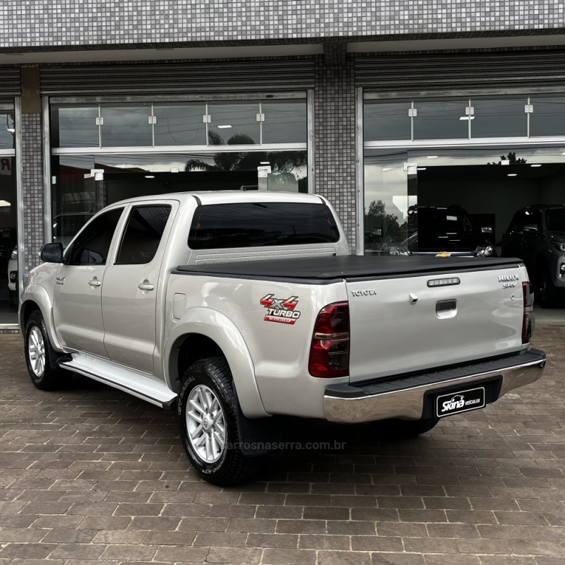 HILUX 3.0 SRV 4X4 CD 16V TURBO INTERCOOLER DIESEL 4P AUTOMÁTICO - 2013 - VACARIA