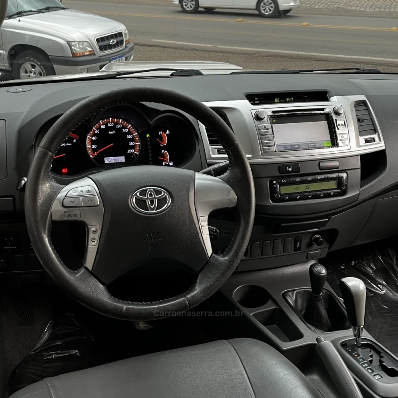 HILUX 3.0 SRV 4X4 CD 16V TURBO INTERCOOLER DIESEL 4P AUTOMÁTICO - 2013 - VACARIA