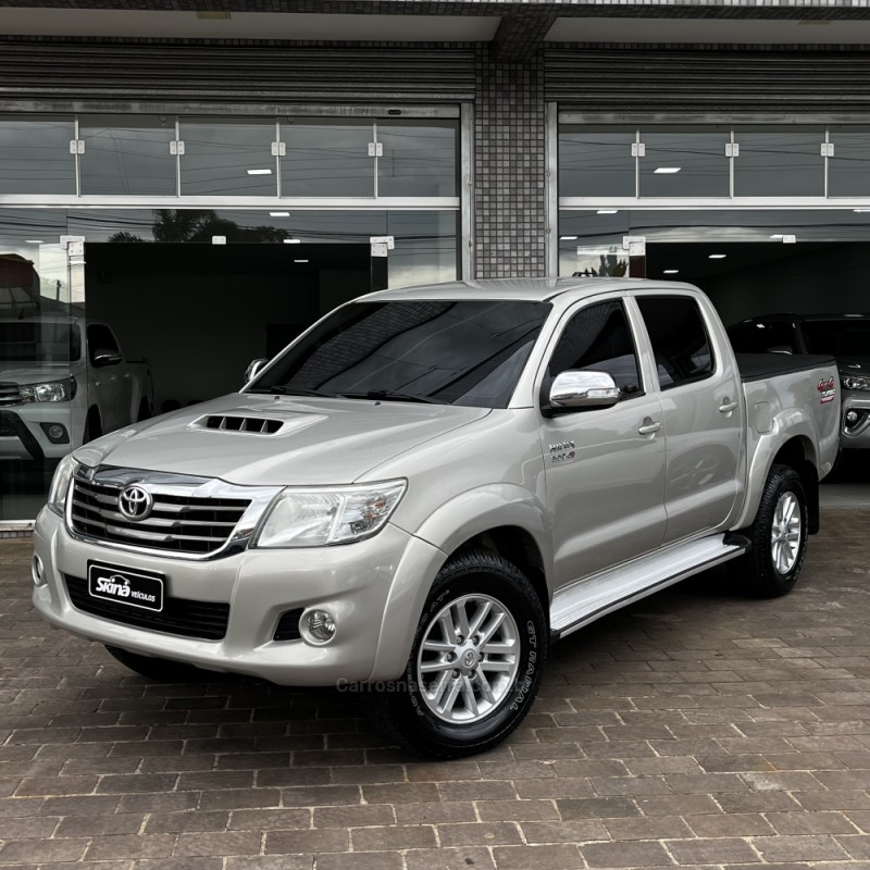HILUX 3.0 SRV 4X4 CD 16V TURBO INTERCOOLER DIESEL 4P AUTOMÁTICO - 2013 - VACARIA