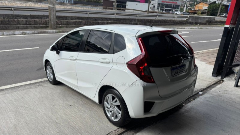 FIT 1.5 LX 16V FLEX 4P AUTOMÁTICO - 2015 - CAXIAS DO SUL
