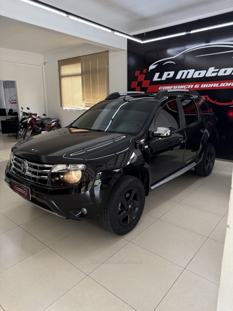 DUSTER 1.6 DYNAMIQUE 4X2 16V FLEX 4P MANUAL - 2014 - FARROUPILHA