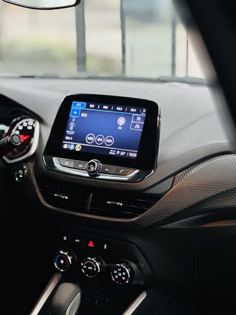 ONIX 1.0	LTZ PLUS 12V TURBO FLEX 4P AUTOMÁTICO - 2024 - CANELA