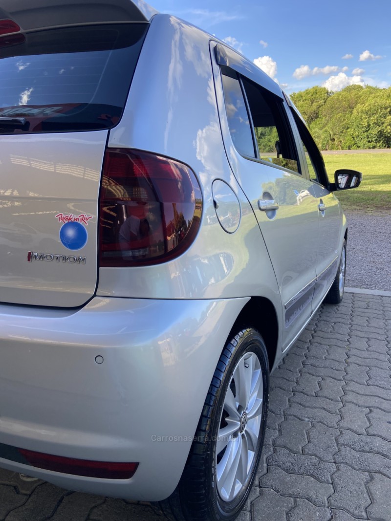 FOX 1.6 MI PRIME 8V FLEX 4P AUTOMATIZADO - 2011 - NOVA PRATA