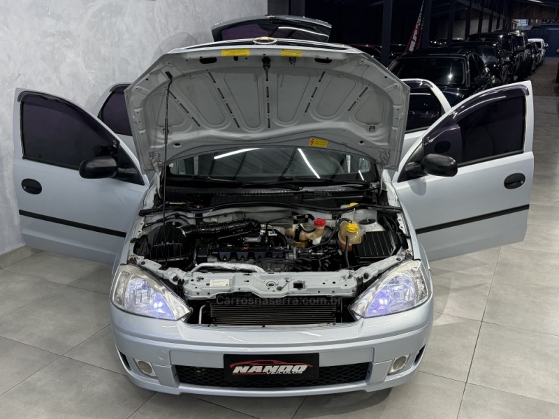 CORSA 1.0 MPFI JOY 8V FLEX 4P MANUAL - 2009 - SAPIRANGA