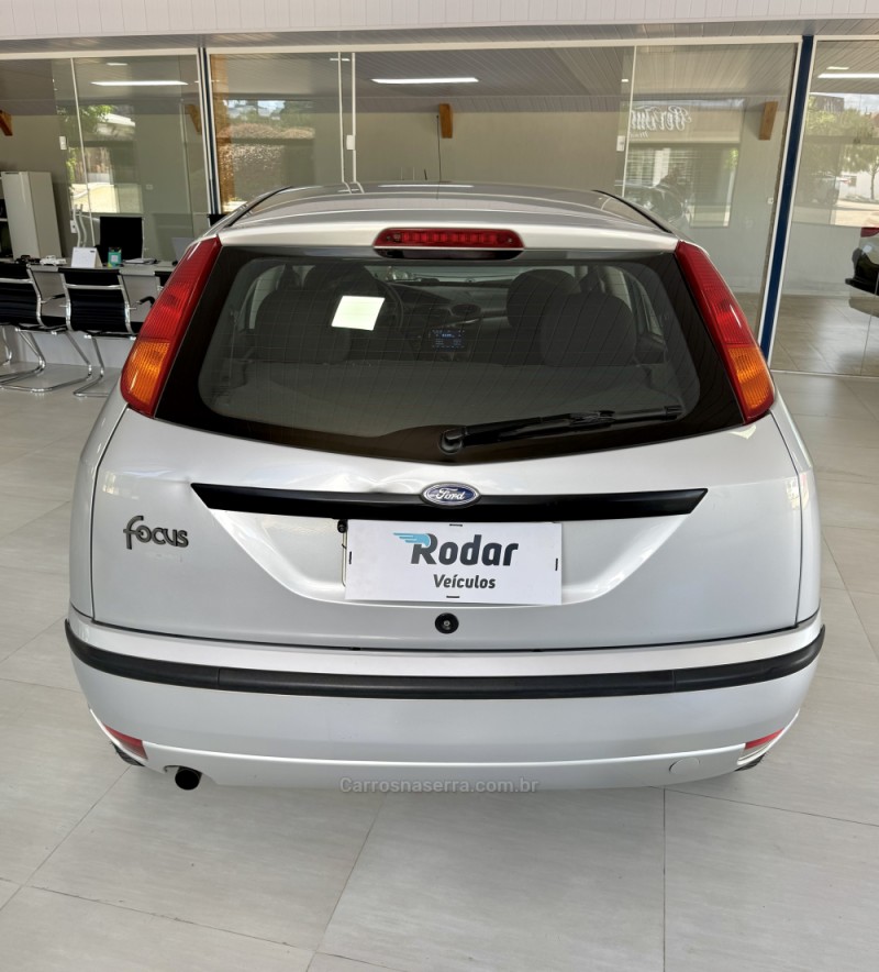 FOCUS 1.6 8V FLEX 4P MANUAL - 2007 - VILA FLORES