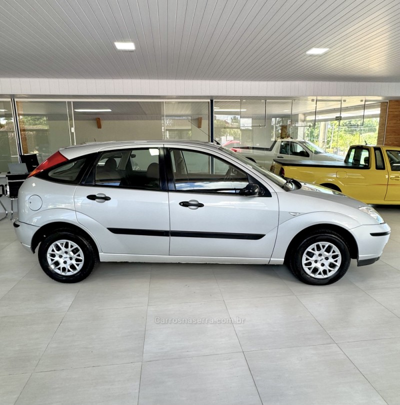 FOCUS 1.6 8V FLEX 4P MANUAL - 2007 - VILA FLORES