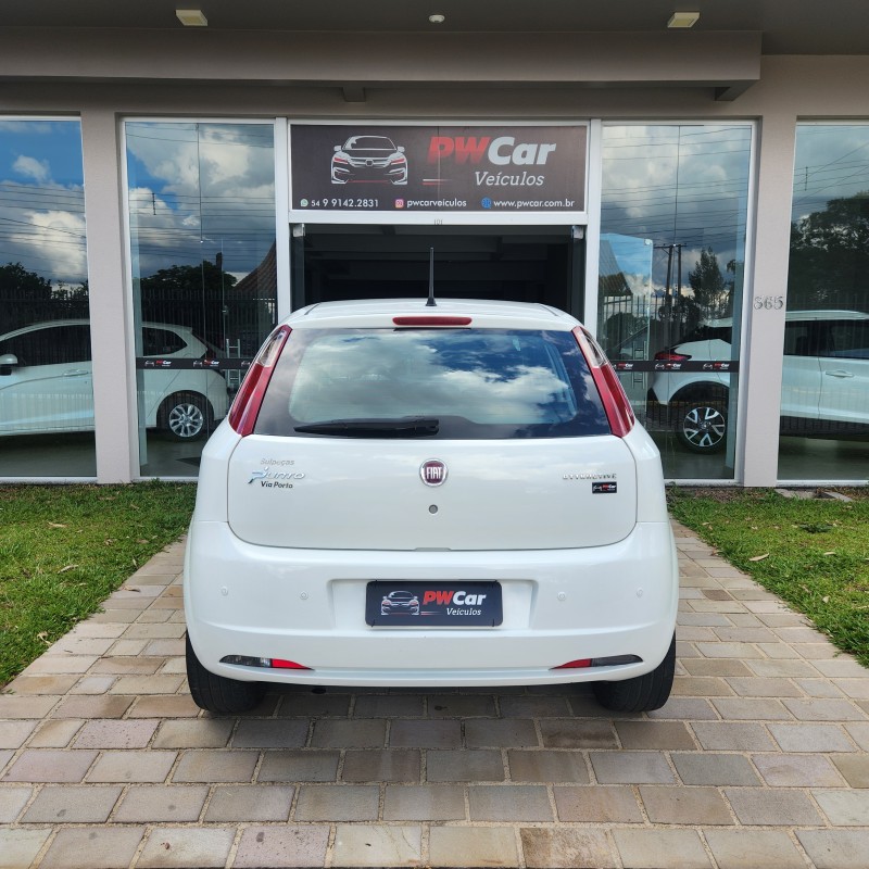 PUNTO 1.4 ATTRACTIVE 8V FLEX 4P MANUAL - 2011 - BENTO GONçALVES