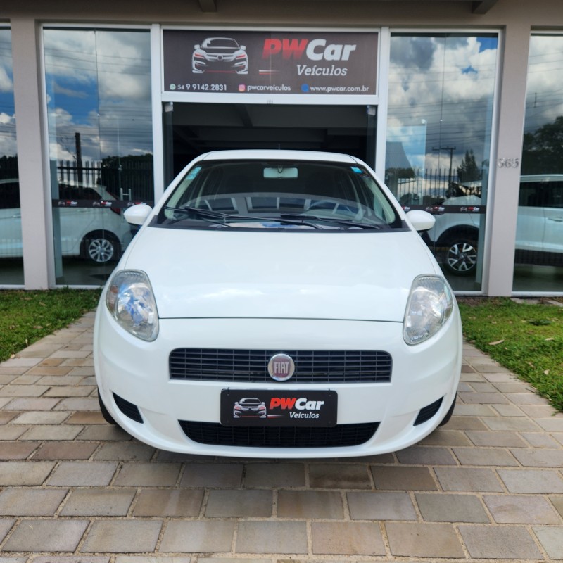 PUNTO 1.4 ATTRACTIVE 8V FLEX 4P MANUAL - 2011 - BENTO GONçALVES