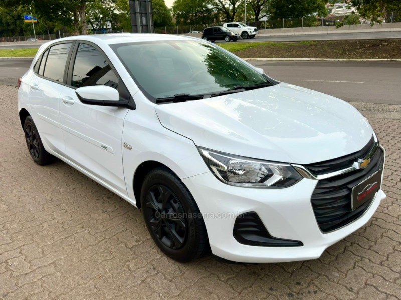 ONIX 1.0 LT 12V FLEX 4P MANUAL - 2020 - ESTâNCIA VELHA