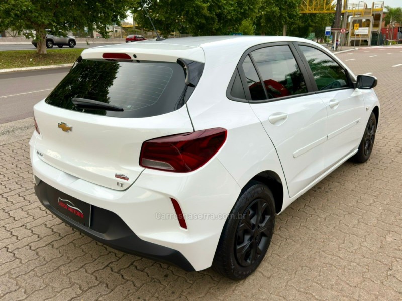ONIX 1.0 LT 12V FLEX 4P MANUAL - 2020 - ESTâNCIA VELHA