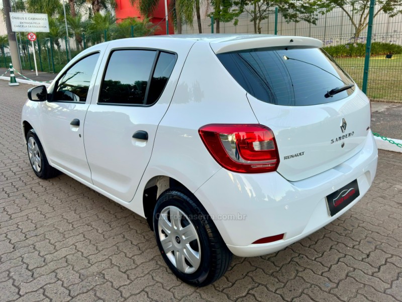 SANDERO 1.0 AUTHENTIQUE 12V FLEX 4P MANUAL - 2017 - ESTâNCIA VELHA