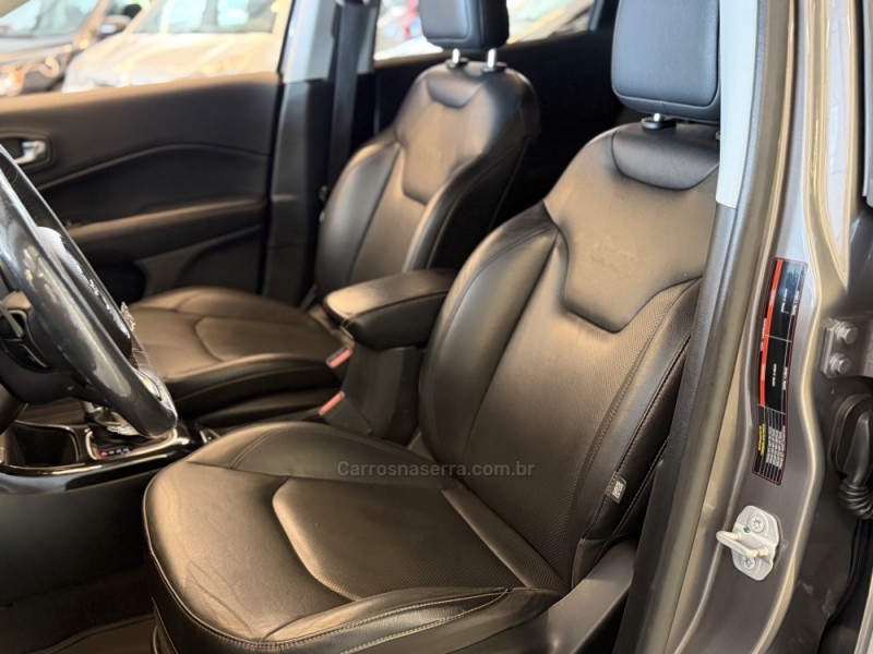 COMPASS 2.0 16V FLEX LIMITED AUTOMÁTICO - 2018 - CARLOS BARBOSA