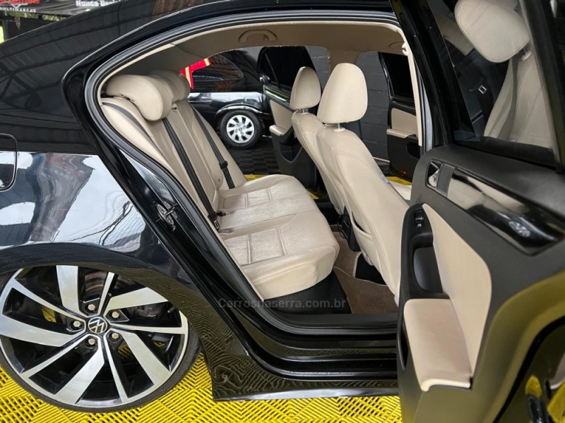 JETTA 2.0 COMFORTLINE FLEX 4P TIPTRONIC - 2012 - CAXIAS DO SUL