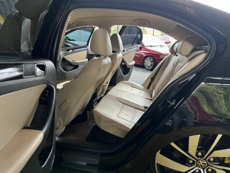 JETTA 2.0 COMFORTLINE FLEX 4P TIPTRONIC - 2012 - CAXIAS DO SUL