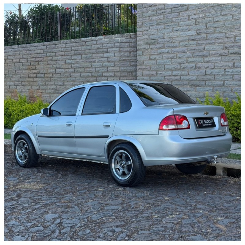 CLASSIC 1.0 MPFI LS 8V GASOLINA 4P MANUAL - 2016 - CAMPO BOM