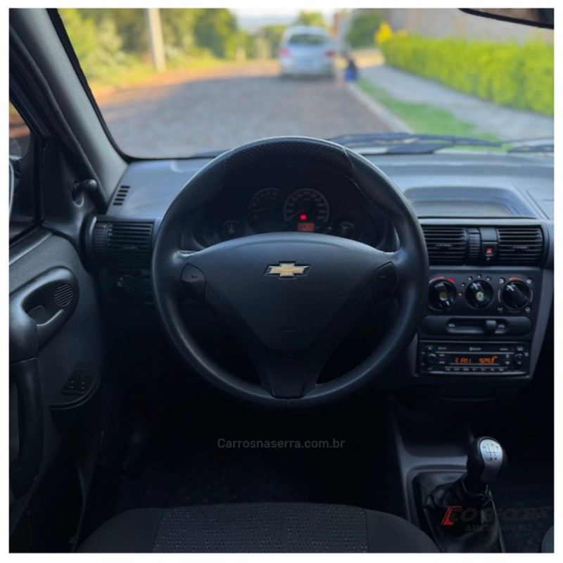 CLASSIC 1.0 MPFI LS 8V GASOLINA 4P MANUAL - 2016 - CAMPO BOM