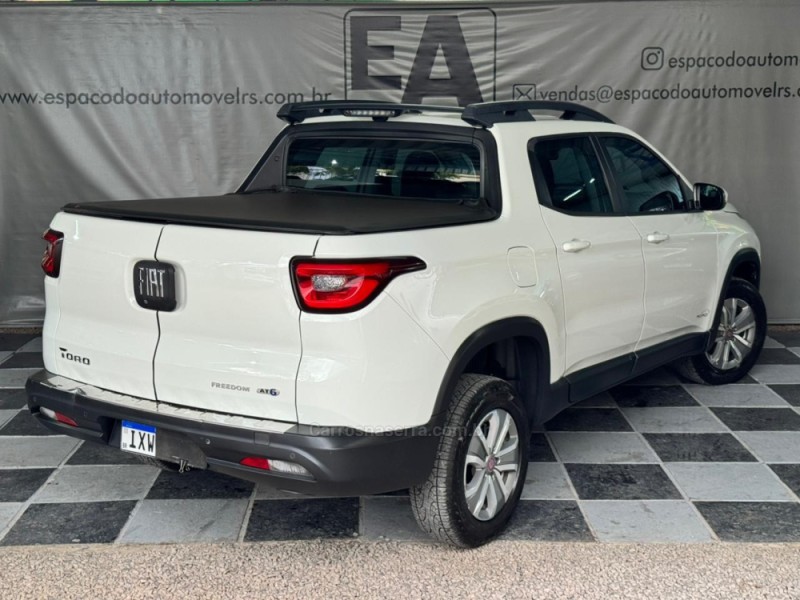 TORO 1.8 16V EVO FLEX FREEDOM ROAD AUTOMÁTICO - 2018 - NOVA PRATA