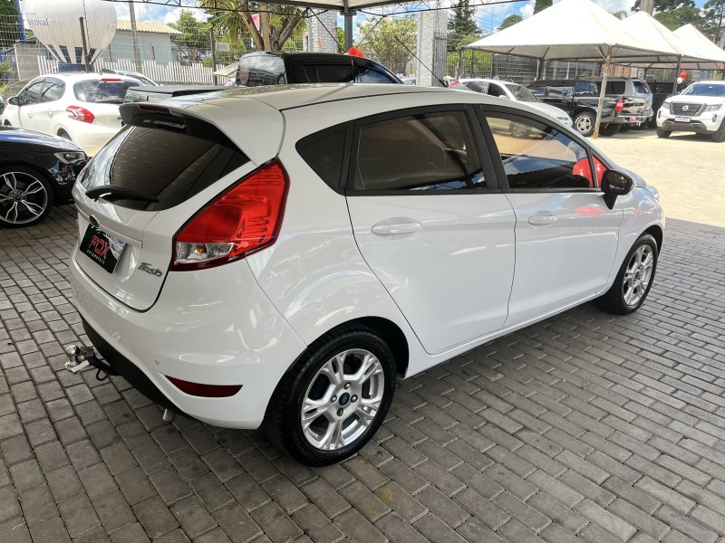 FIESTA 1.6 MPI HATCH 8V FLEX 4P MANUAL - 2015 - CAXIAS DO SUL
