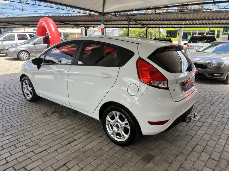 FIESTA 1.6 MPI HATCH 8V FLEX 4P MANUAL - 2015 - CAXIAS DO SUL