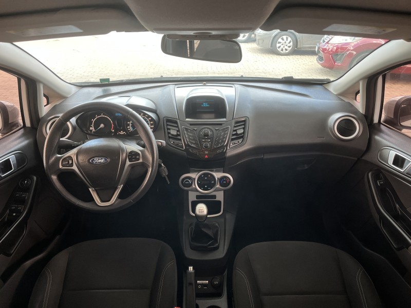 FIESTA 1.6 MPI HATCH 8V FLEX 4P MANUAL - 2015 - CAXIAS DO SUL