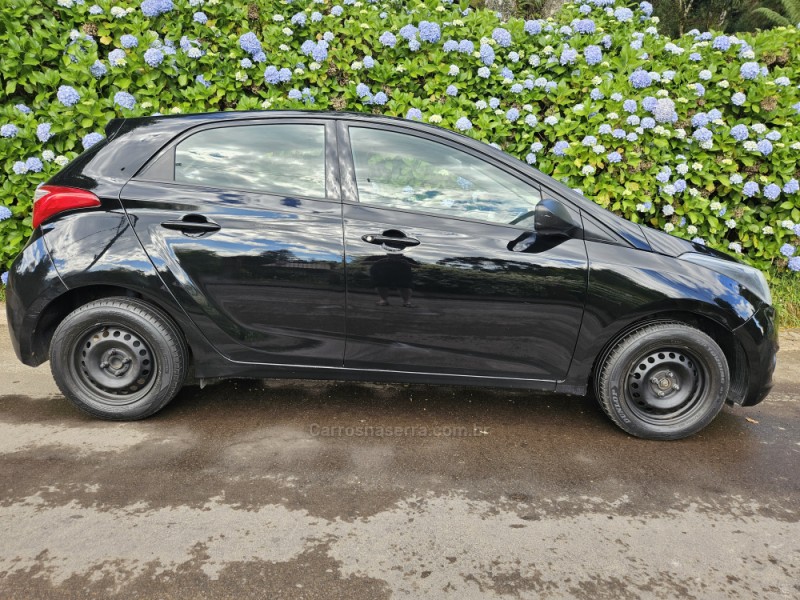 HYUNDAI - HB20 - 2012/2013 - Preta - R$ 39.800,00